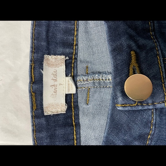 Jeans - Picture 3 of 3